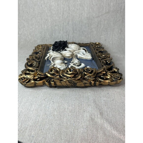 Halloween 3D Female Skeleton Victorian in Floral Gothic Frame Decor Skull Spooky - Picture 5 of 9